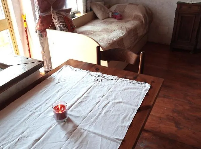 Dağ evi Il Cassero Pomaretto